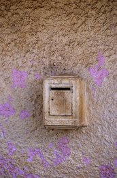Architecture;-Comoros-Archipelago;-Detail;-France;-Heritage;-Indian-Ocean;-Kaleidos;-Kaleidos-images;-La-parole-à-limage;-Laurent-Abad;-Mailbox;-Mayotte;-Postes;-Stories-Pictures;-Wall